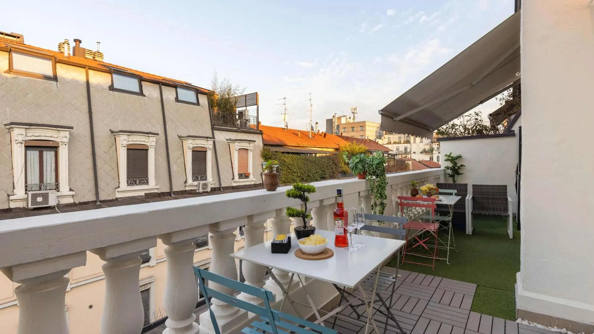 Milano City Life Elegant Penthouse With Terrace, Wi-Fi Netflix, Subway 5 Min - Very Convenient Location Olaszország