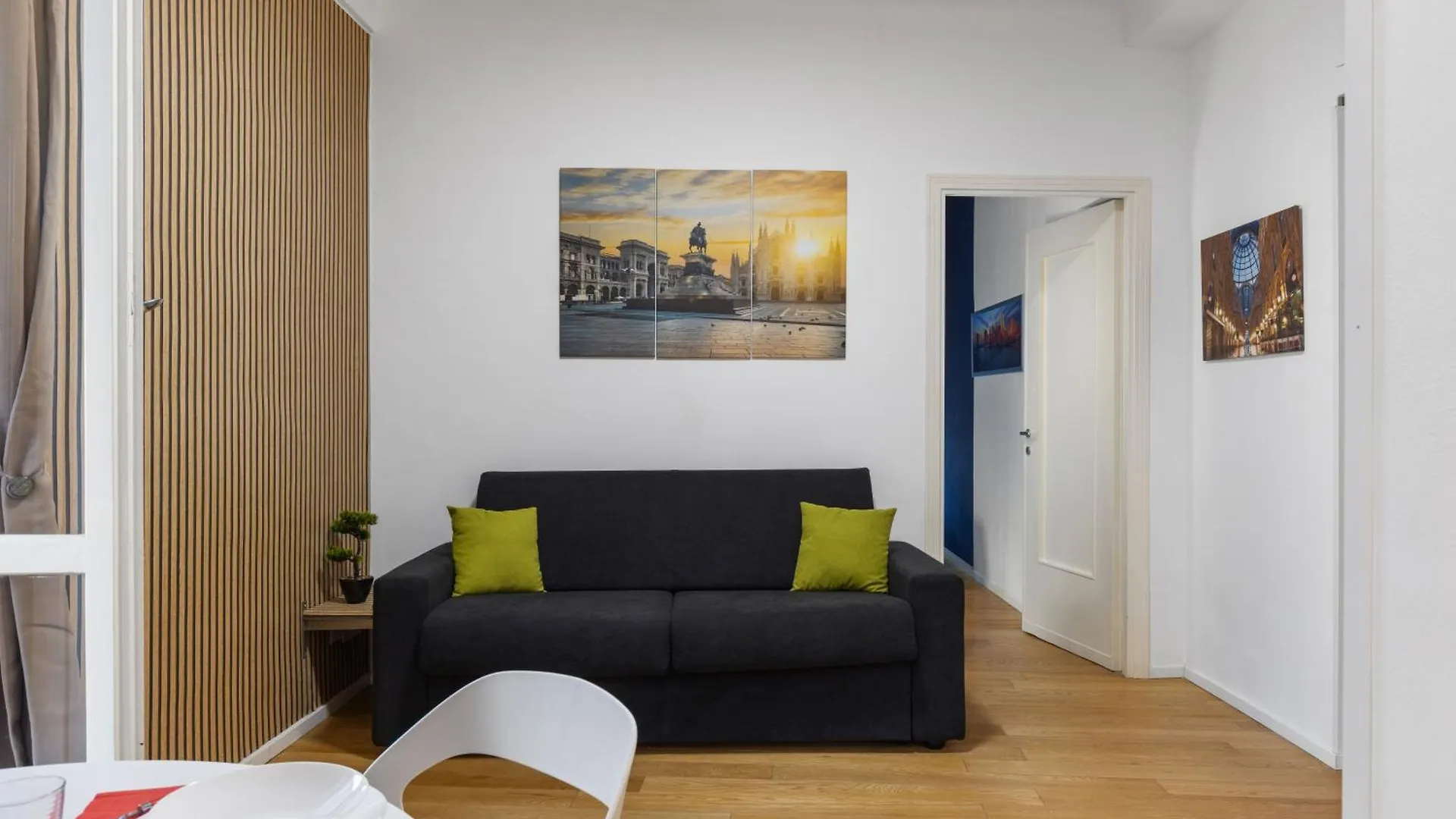 Milano City Life Elegant Penthouse With Terrace, Wi-Fi Netflix, Subway 5 Min - Very Convenient Location Apartman
