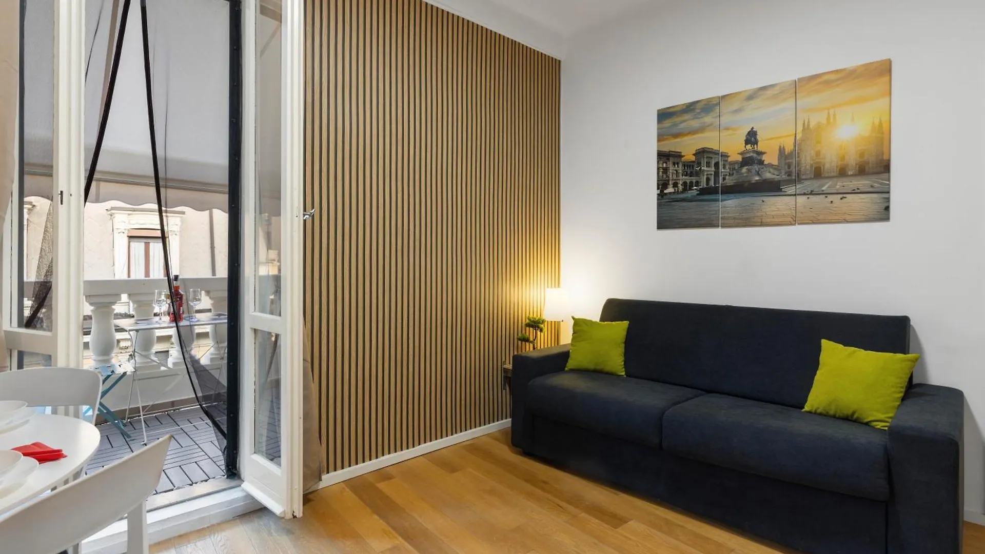 Apartman Milano City Life Elegant Penthouse With Terrace, Wi-Fi Netflix, Subway 5 Min - Very Convenient Location